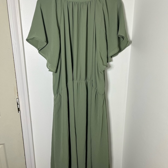 H&M Olive Green Midi Dress Women’s XXL Flutter Sleeve V-Neck Elastic Waist - Picture 4 of 5